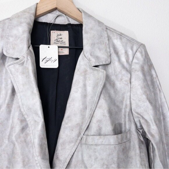 NWT Free People Block Party Metallic Blazer M Silver Vegan Leather Cropped - Picture 4 of 8